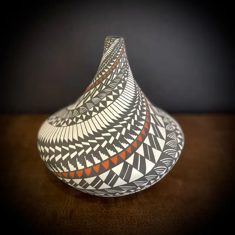 Acoma Pueblo Fine-Line Ceramic Pot By Sandra Victorino 1