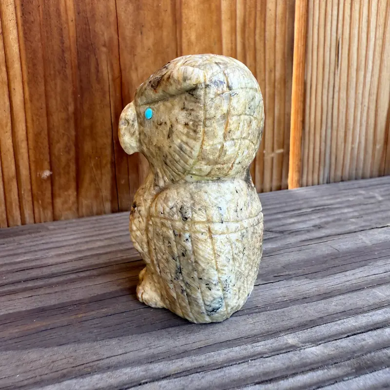 Jonus Hustito'S Large Zuni Owl Fetish Sculpture 1