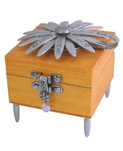 'Loves Me' Floral Wooden Keepsake Box 1